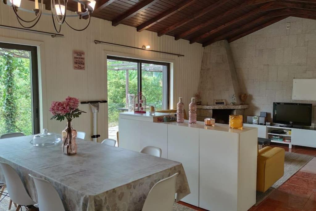 Pool House Au Coeur Du Geres A Rio Caldo Villa Eksteriør billede